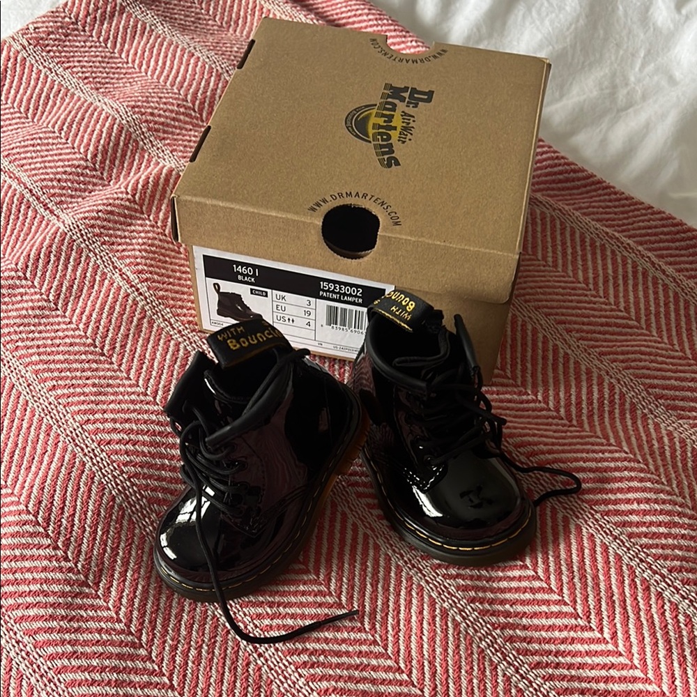 Black Glossy Patent Leather Boots
